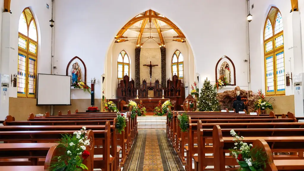 Kolaborasi Milan Acqua Stain dan Gereja Athanasius Semarang Hadirkan Keindahan Kayu yang Lebih Tahan Lama di Dalam Kapel Hati Kudus Kolaborasi Milan Acqua Stain dengan Kapel Hati Kudus Gereja Athanasius Semarang